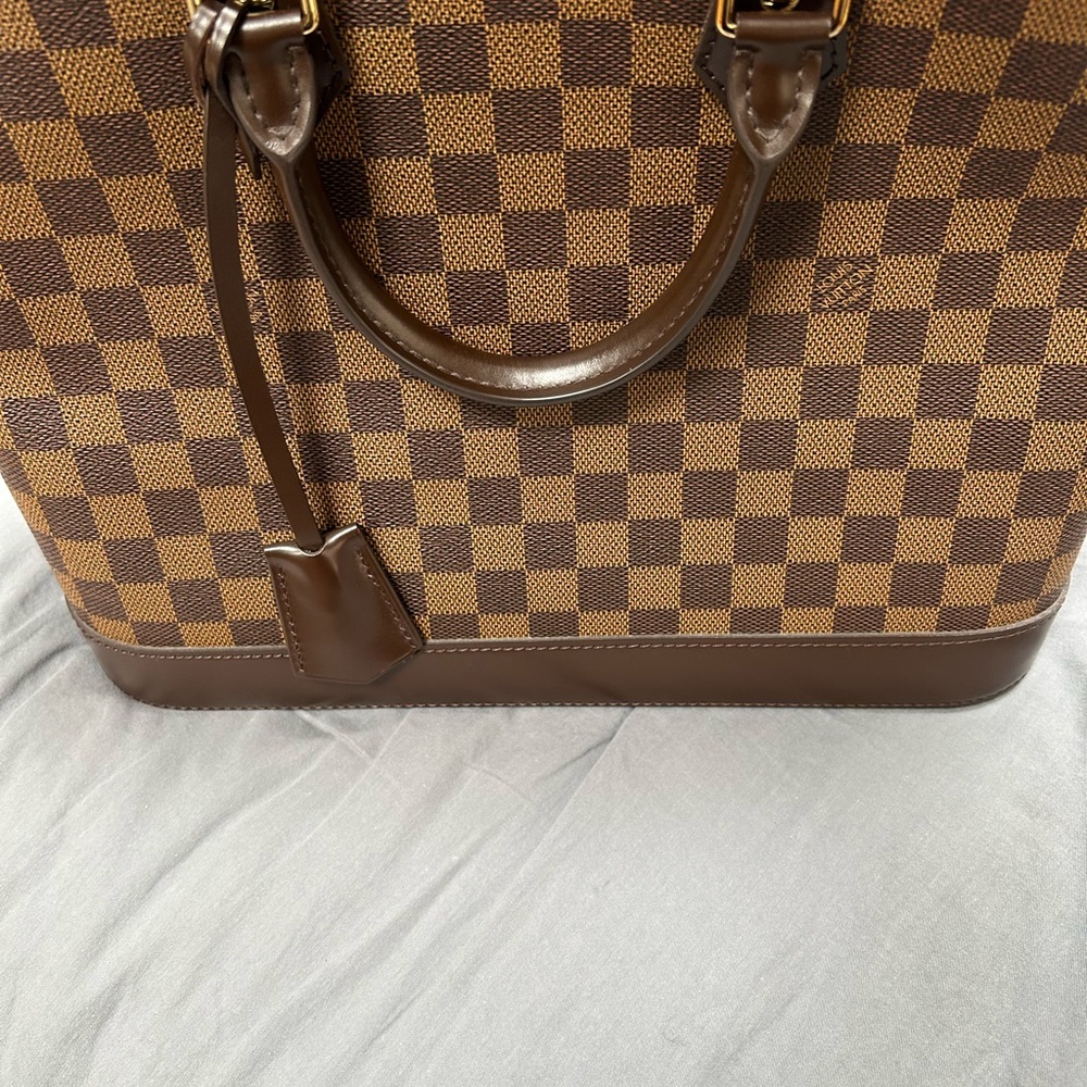 Louis Vuitton Monogram Document